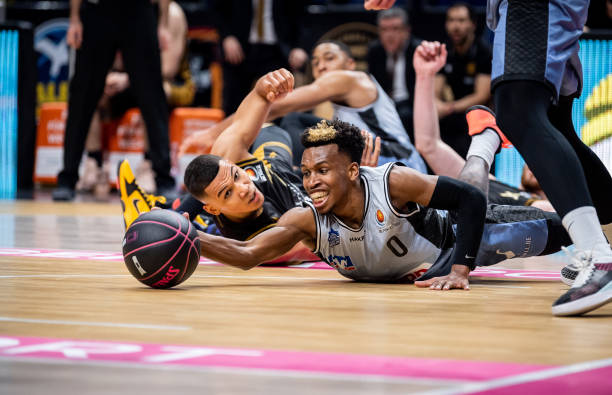 使球飞行路 使球飞行路