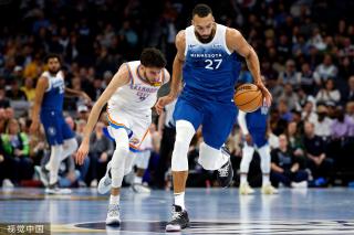 在当今足坛 在当今足坛