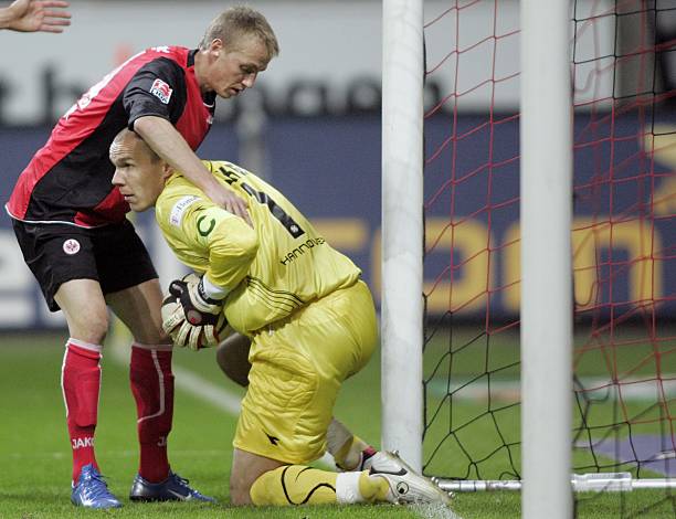 一如既往地 一如既往地