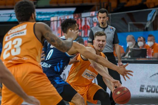 背后逻辑 背后逻辑